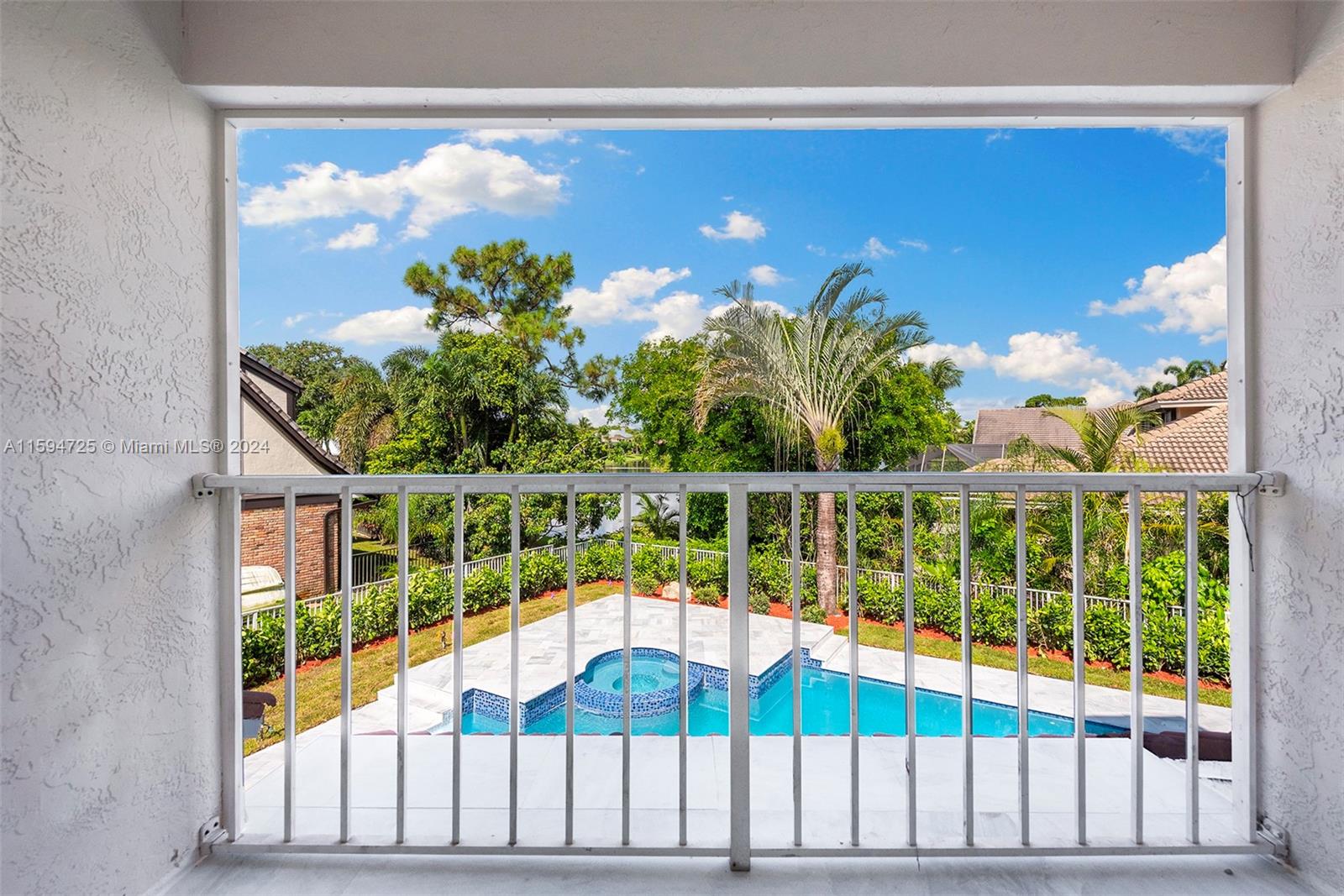 WOODFIELD HUNT CLUB II - Residential Lease