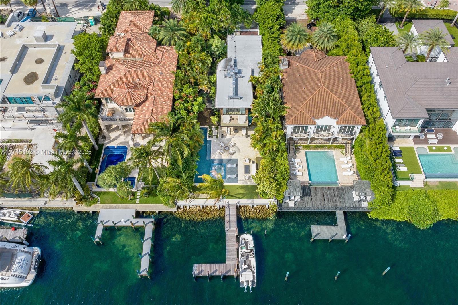 HIBISCUS ISLAND - Residential Lease