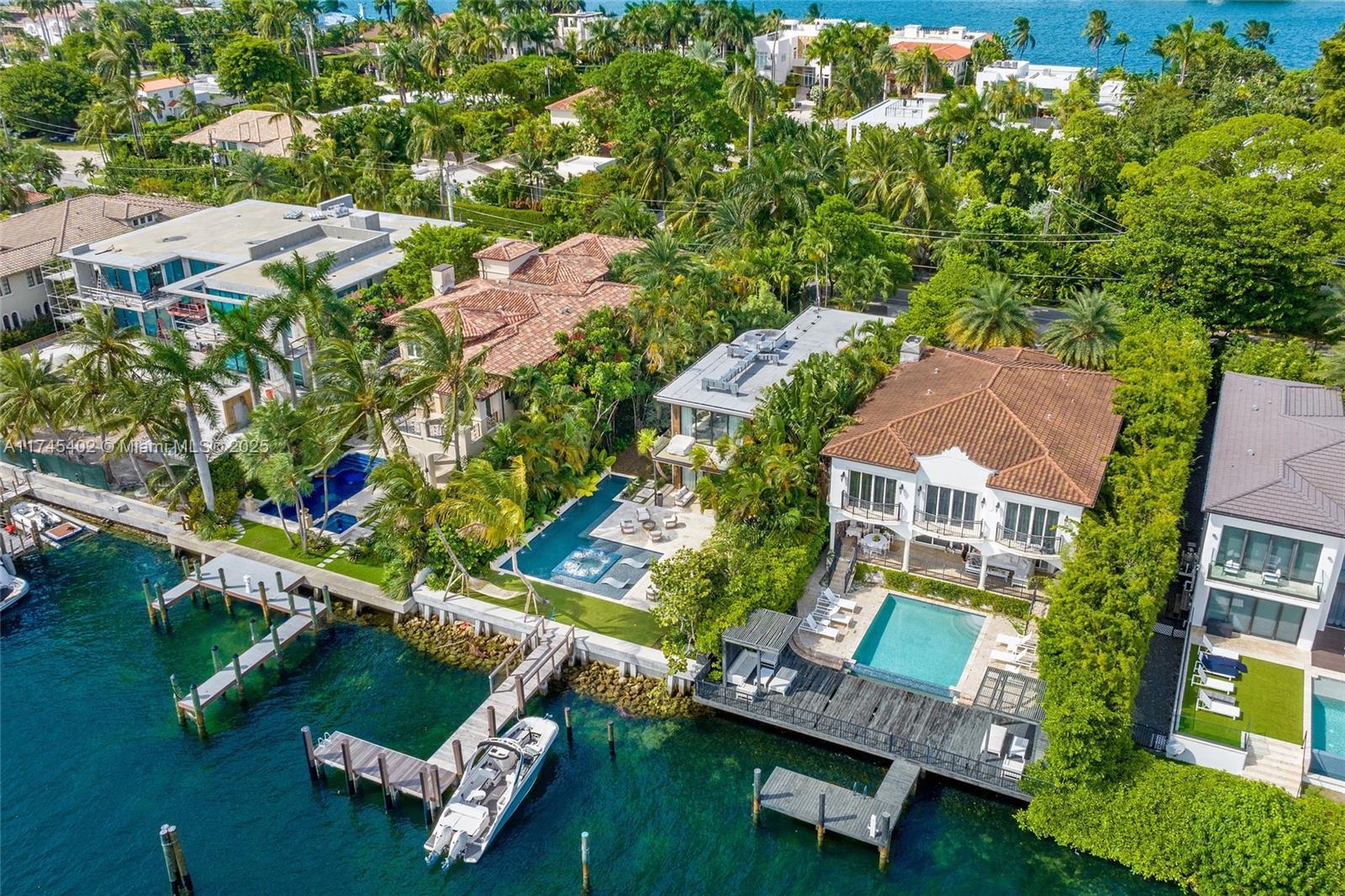 HIBISCUS ISLAND - Residential Lease