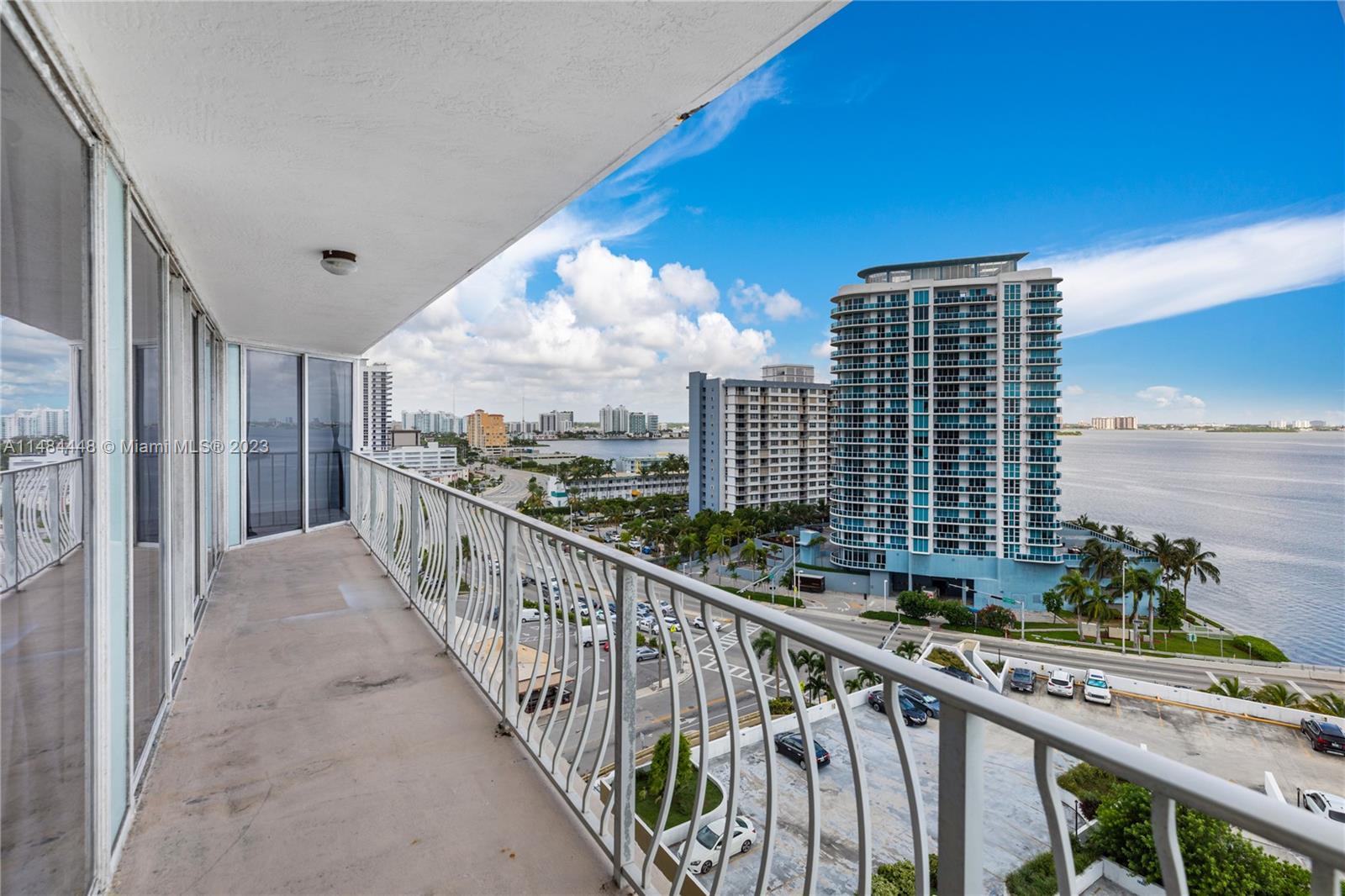 THE GRANDVIEW PALACE COND - Residential Lease
