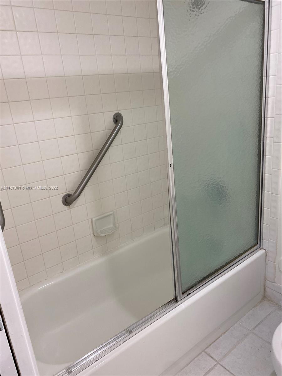 CAMBRIDGE #2 AT CENTURY V - Residential Lease