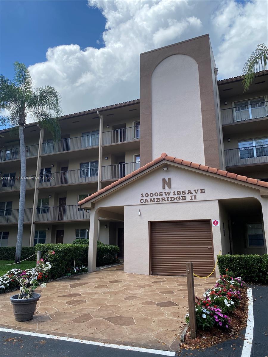 CAMBRIDGE #2 AT CENTURY V - Residential Lease