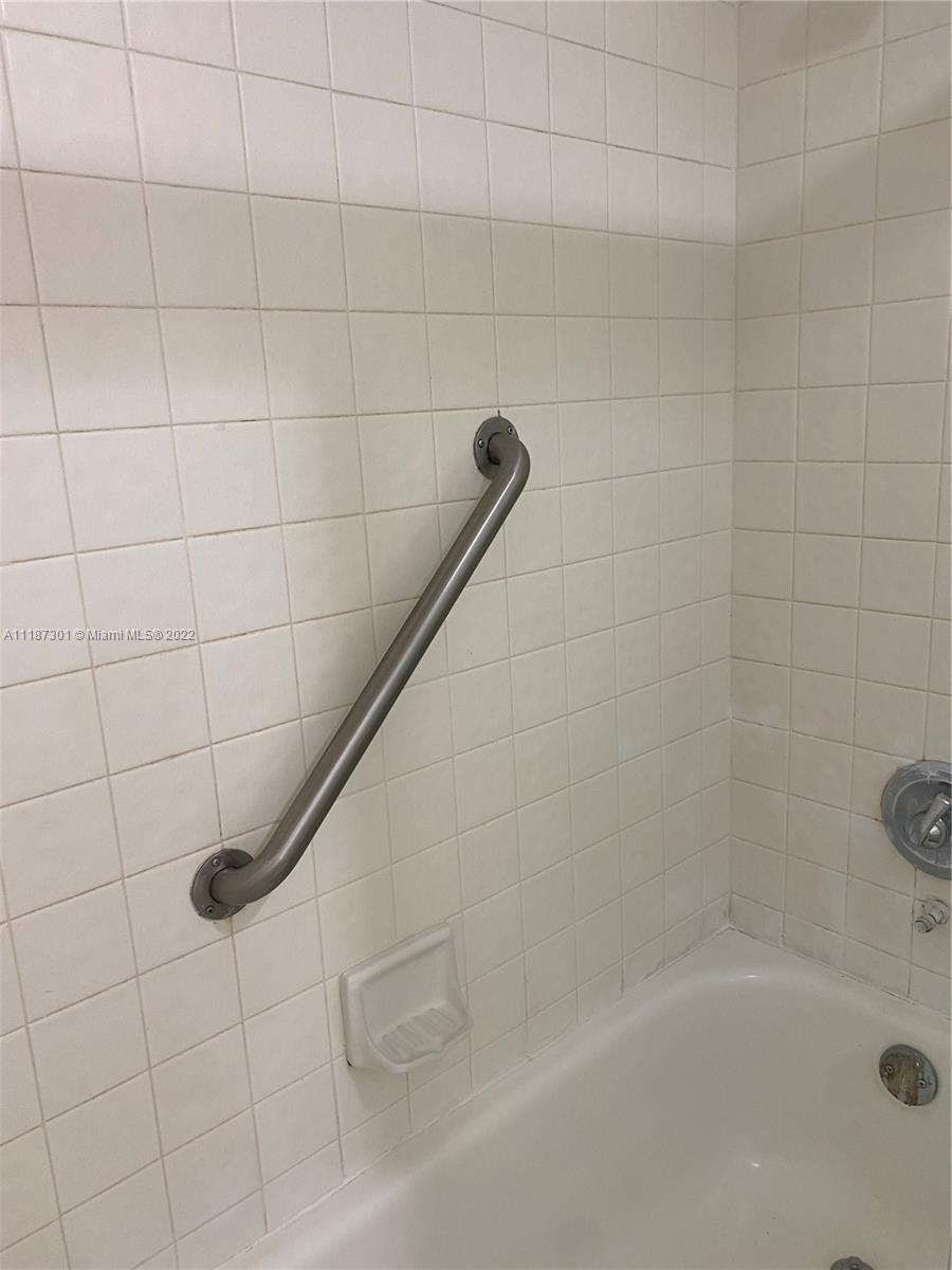 CAMBRIDGE #2 AT CENTURY V - Residential Lease