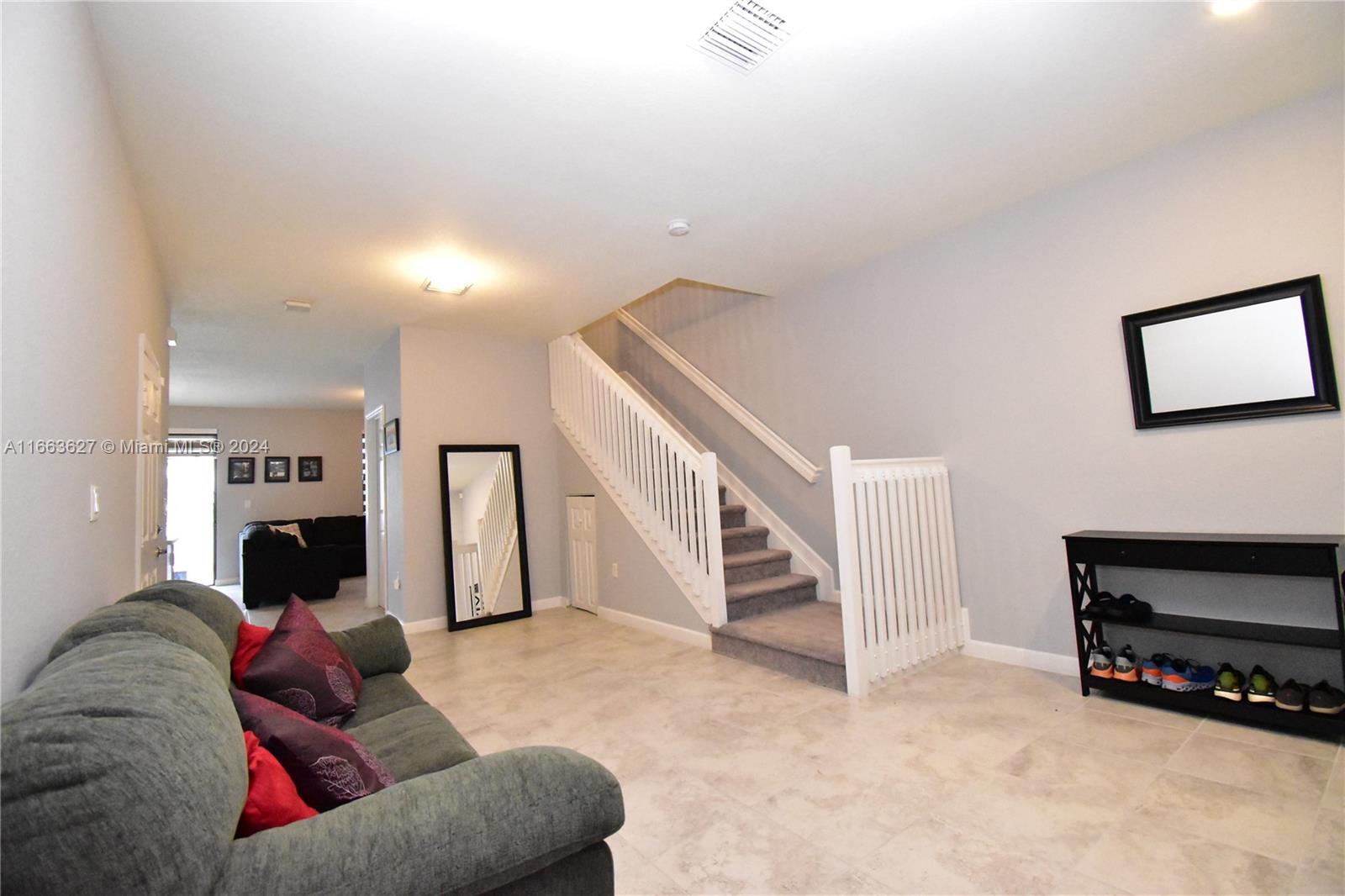 AQUABELLA SECTION ONE - Residential