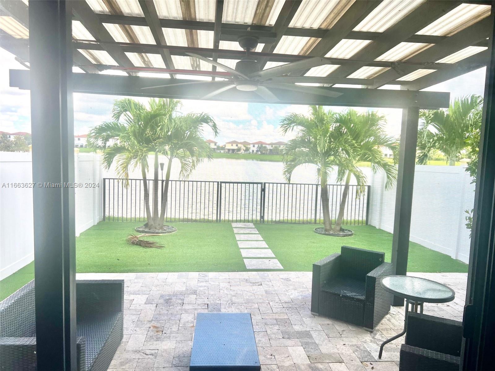 AQUABELLA SECTION ONE - Residential