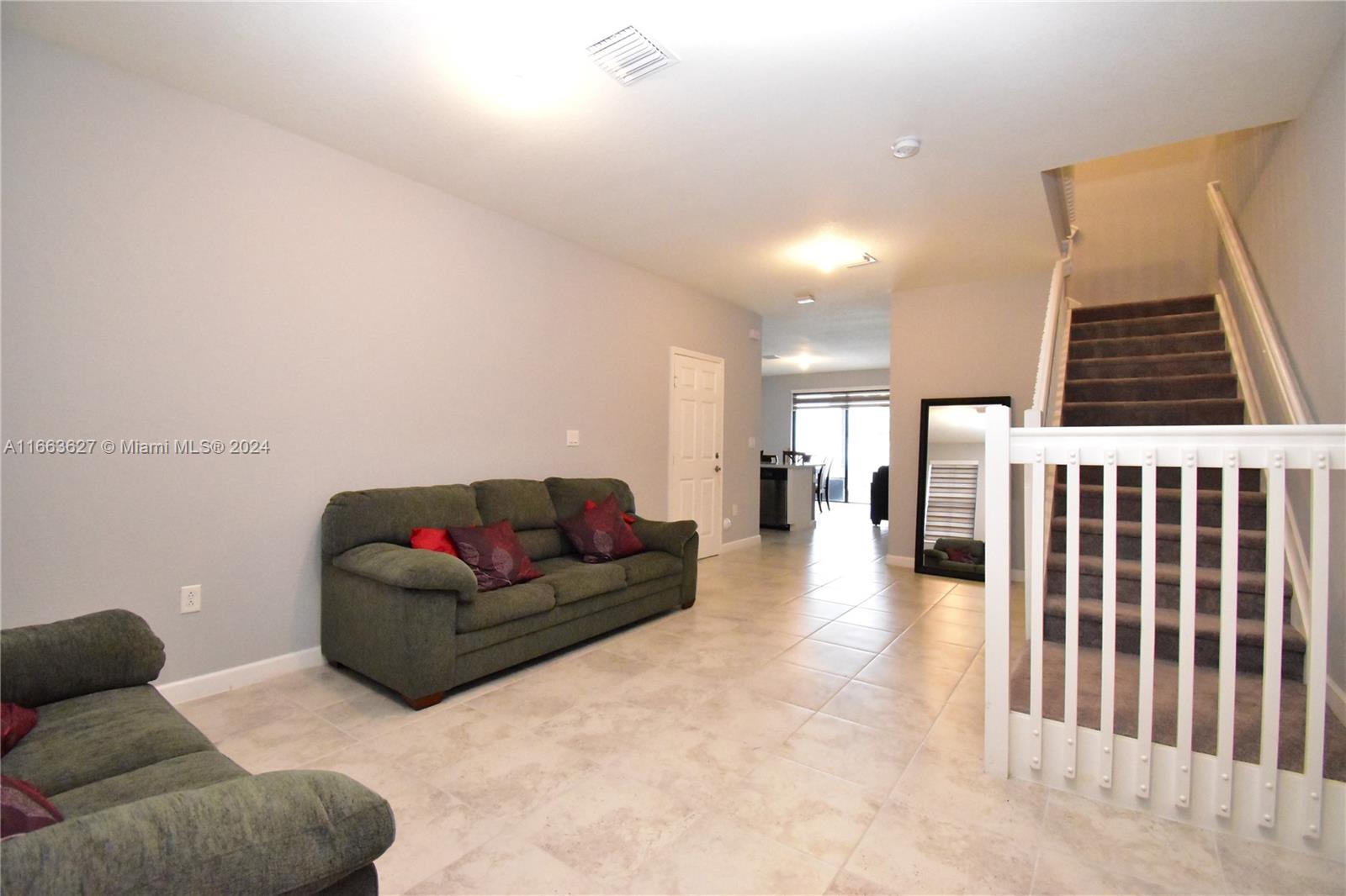 AQUABELLA SECTION ONE - Residential