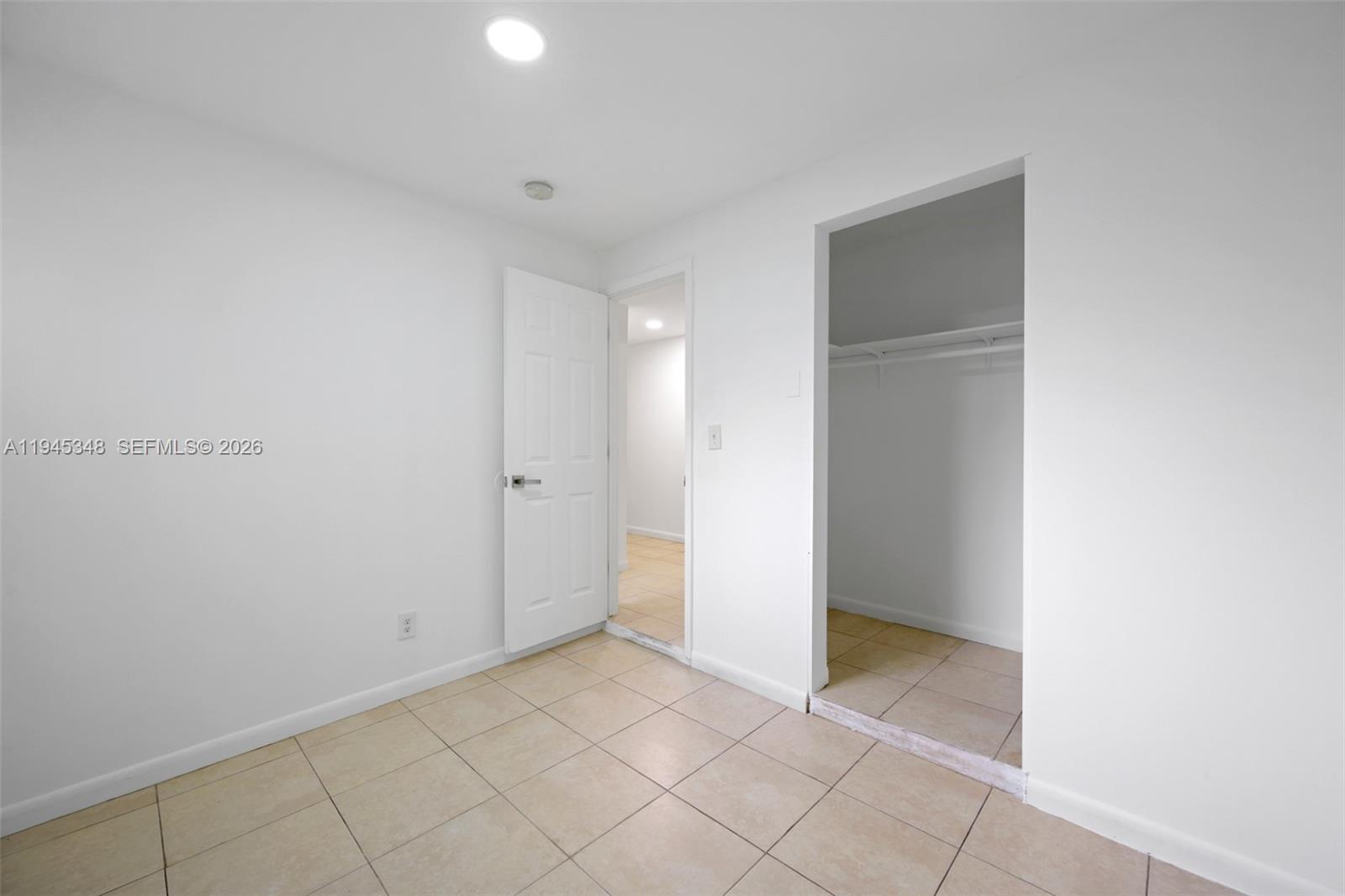 DIXIE HIGHWAY TRACK - Residential Income