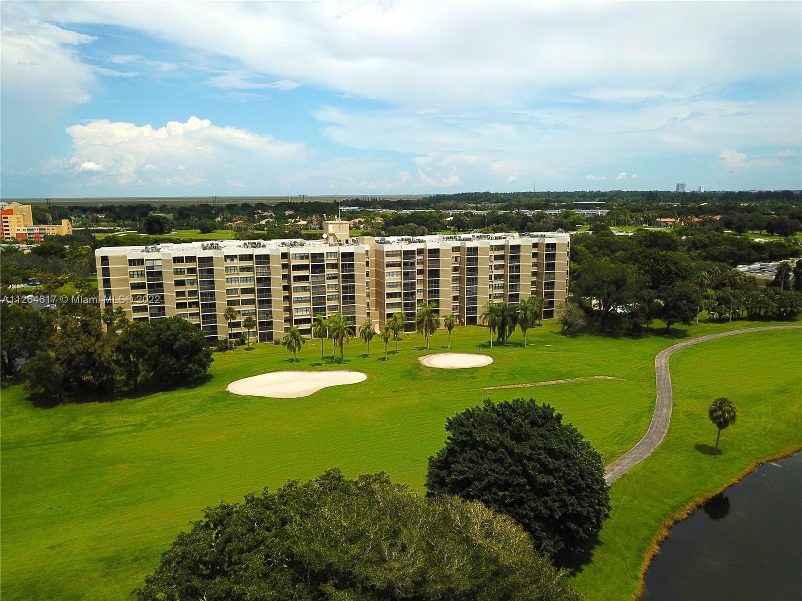 COUNTRY CLUB APTS AT BONA - Residential