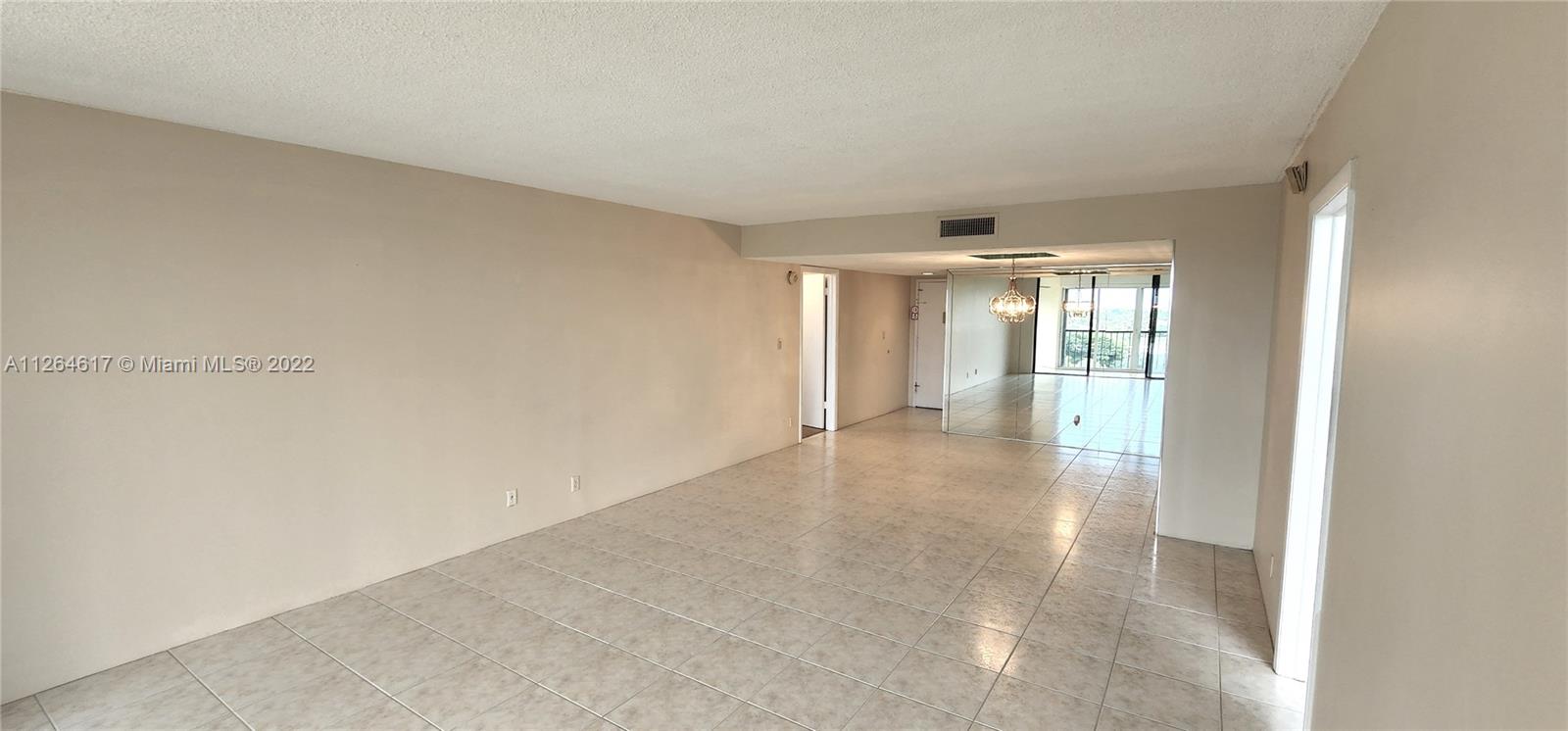 COUNTRY CLUB APTS AT BONA - Residential