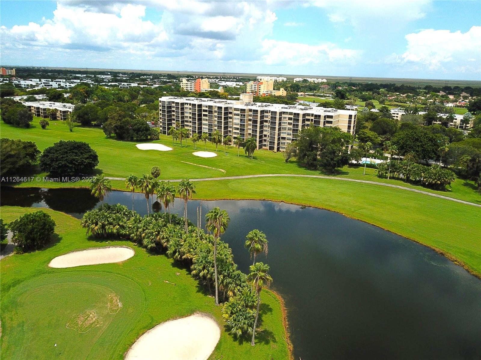 COUNTRY CLUB APTS AT BONA - Residential