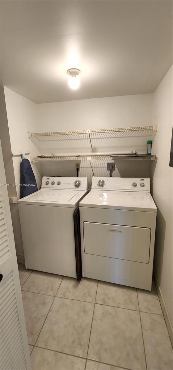 COUNTRY CLUB APTS AT BONA - Residential