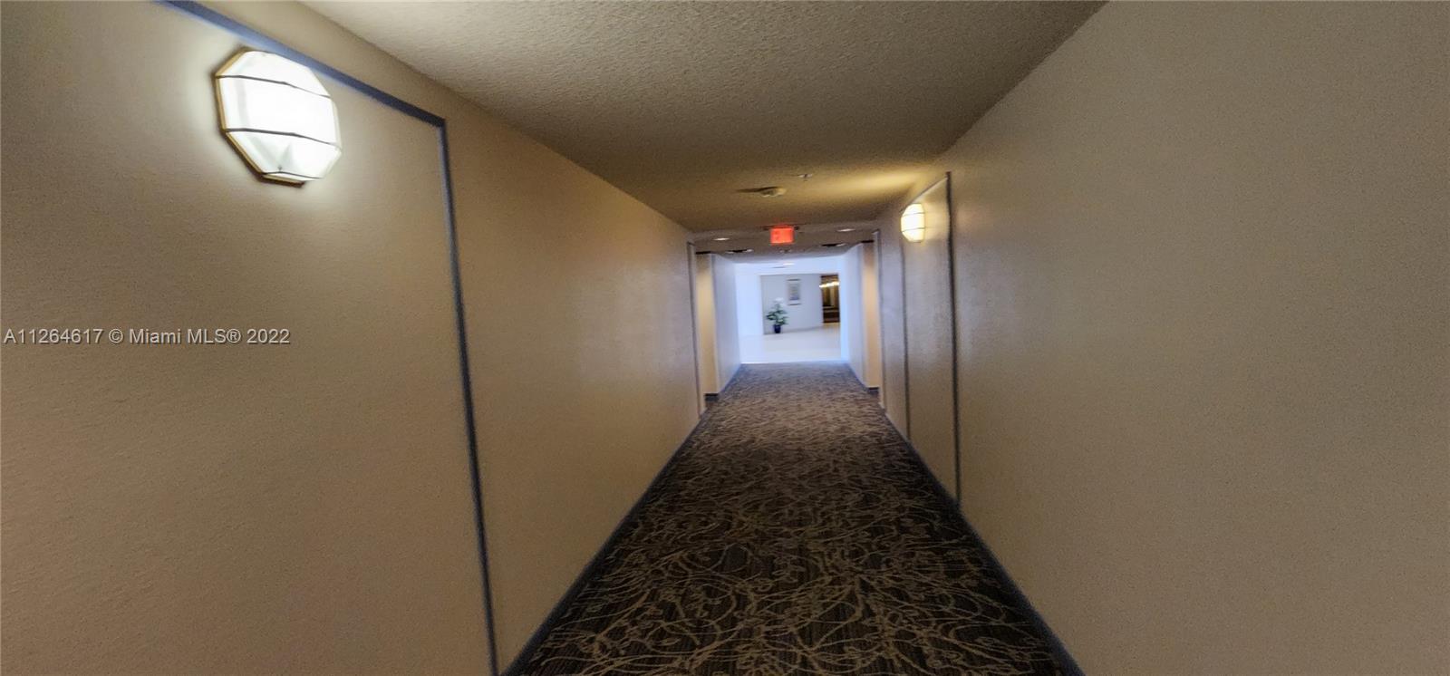 COUNTRY CLUB APTS AT BONA - Residential
