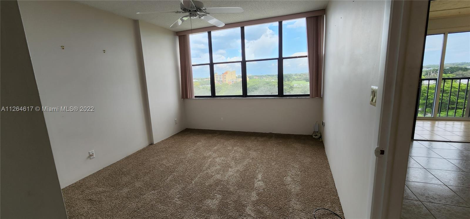 COUNTRY CLUB APTS AT BONA - Residential