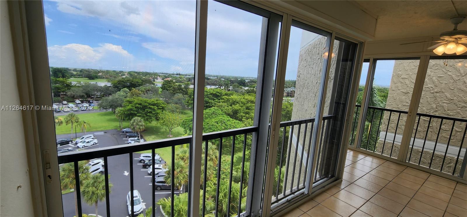 COUNTRY CLUB APTS AT BONA - Residential