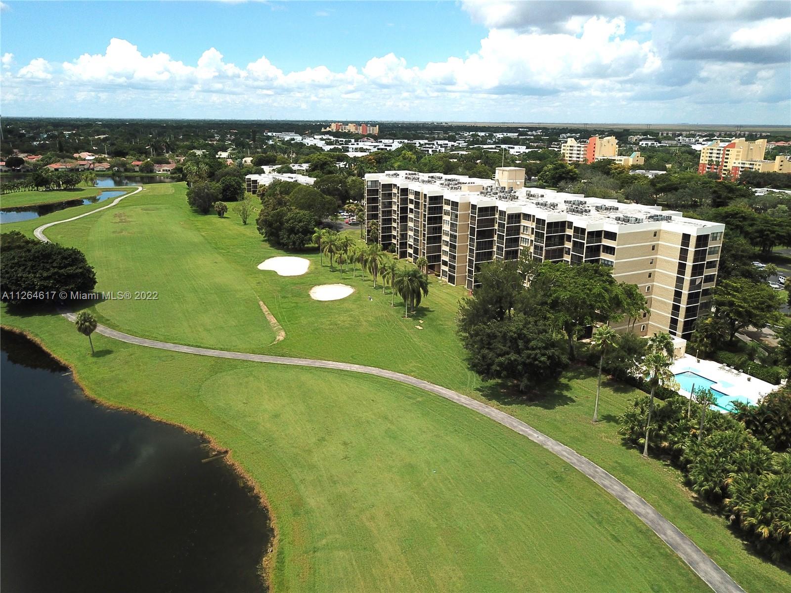 COUNTRY CLUB APTS AT BONA - Residential
