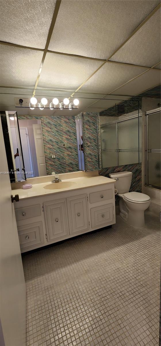 COUNTRY CLUB APTS AT BONA - Residential