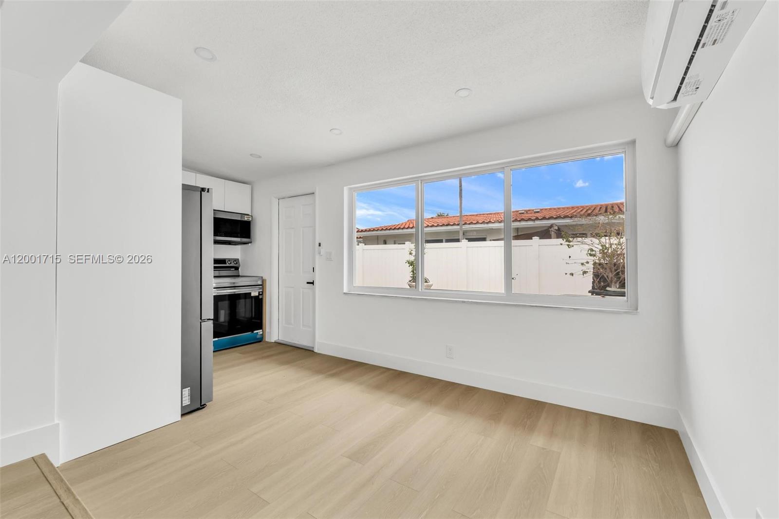 CORAL RIDGE ISLES - Residential Lease