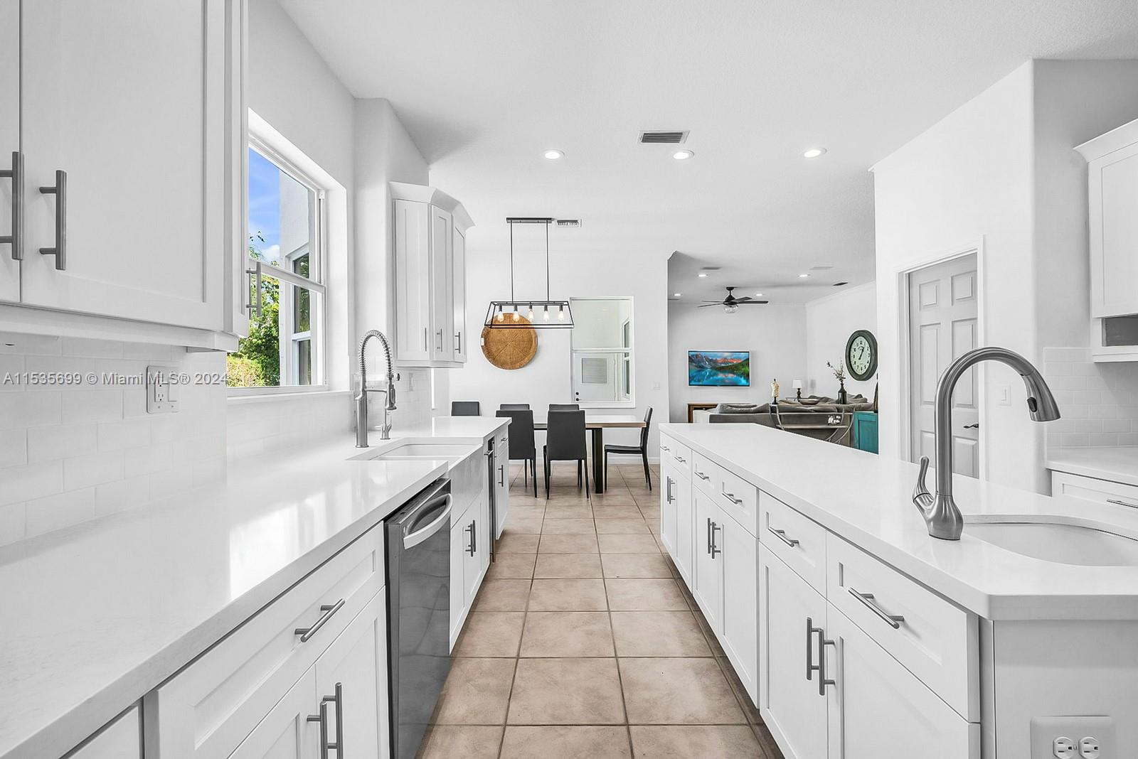 HIGHLAND RANCH ESTATES - Residential