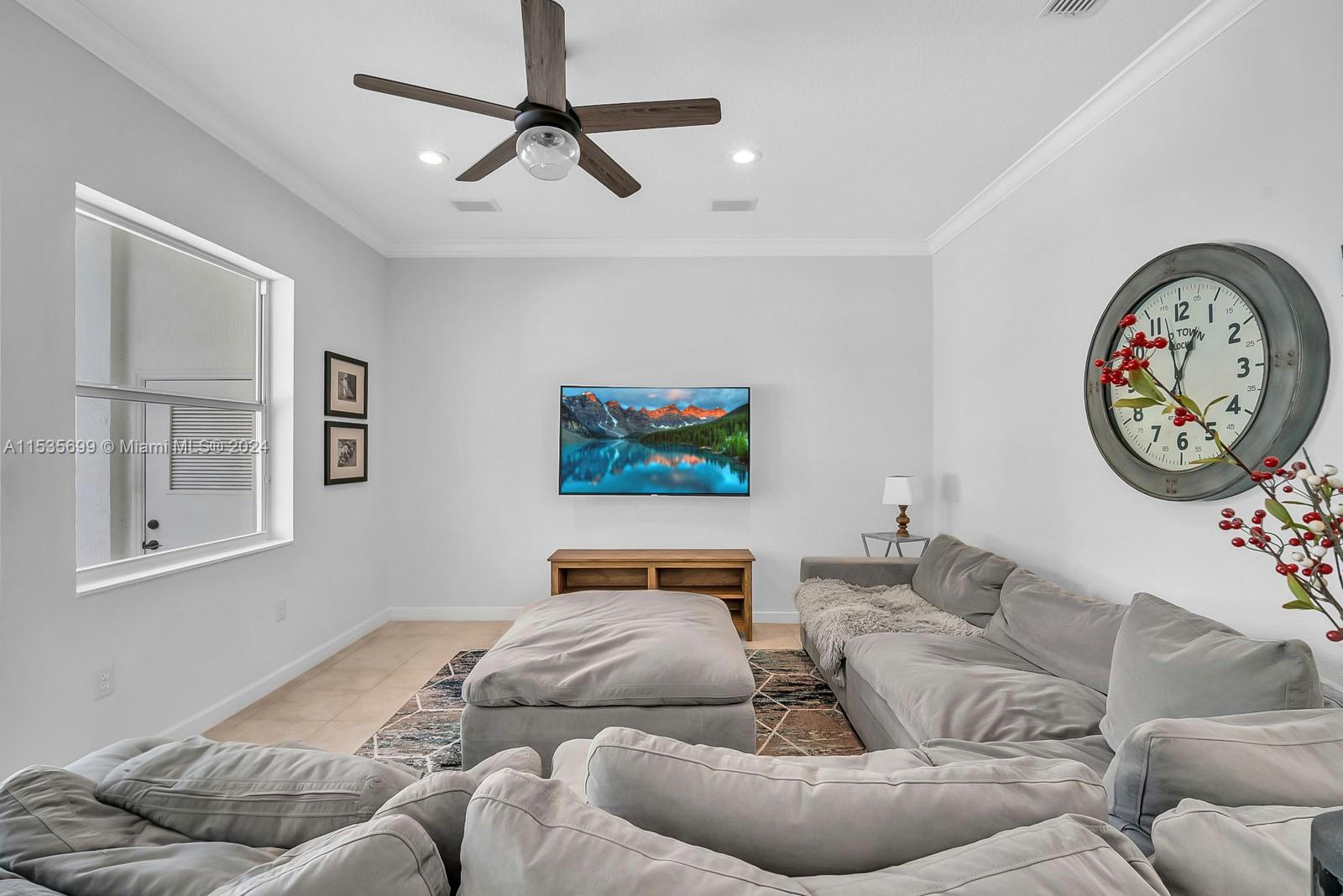 HIGHLAND RANCH ESTATES - Residential