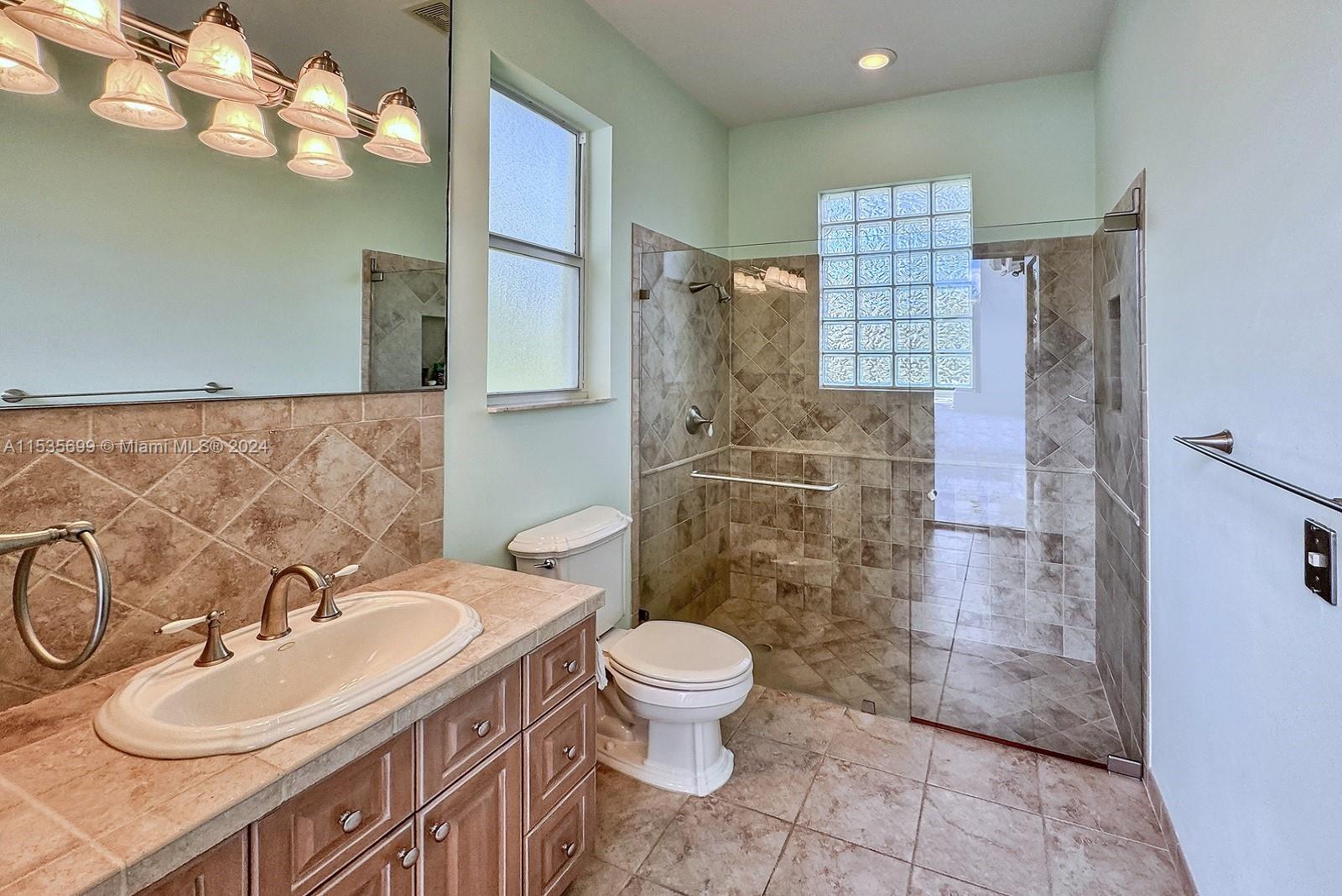 HIGHLAND RANCH ESTATES - Residential