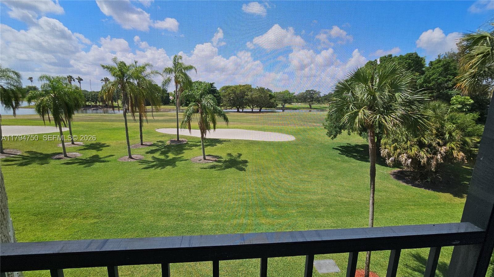 COUNTRY CLUB APTS AT - Residential
