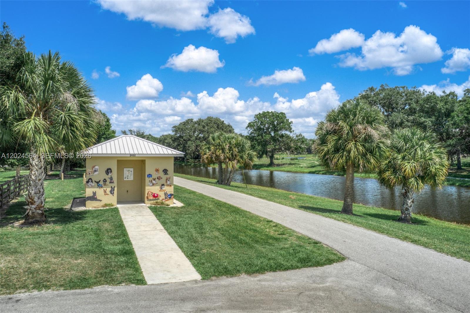 Spring Lake Villiage - Land