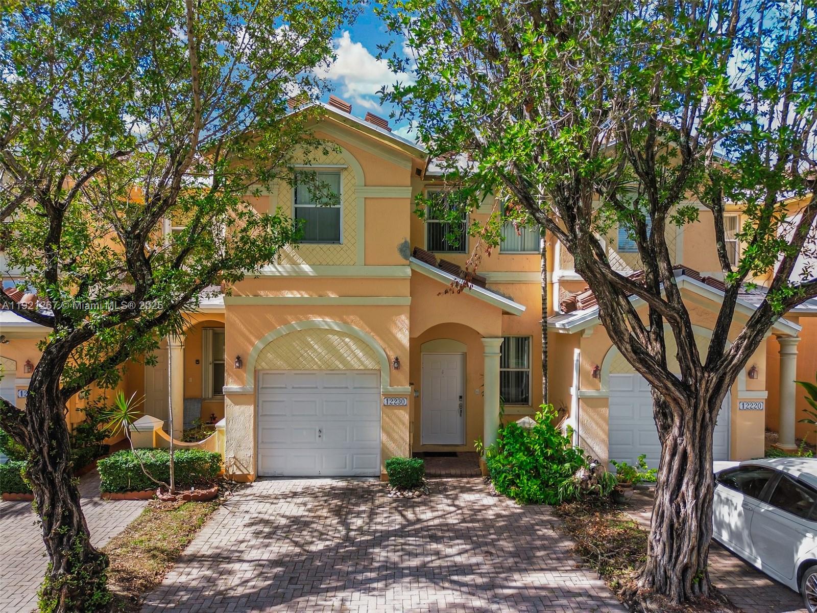 KENDALL BREEZE - Residential
