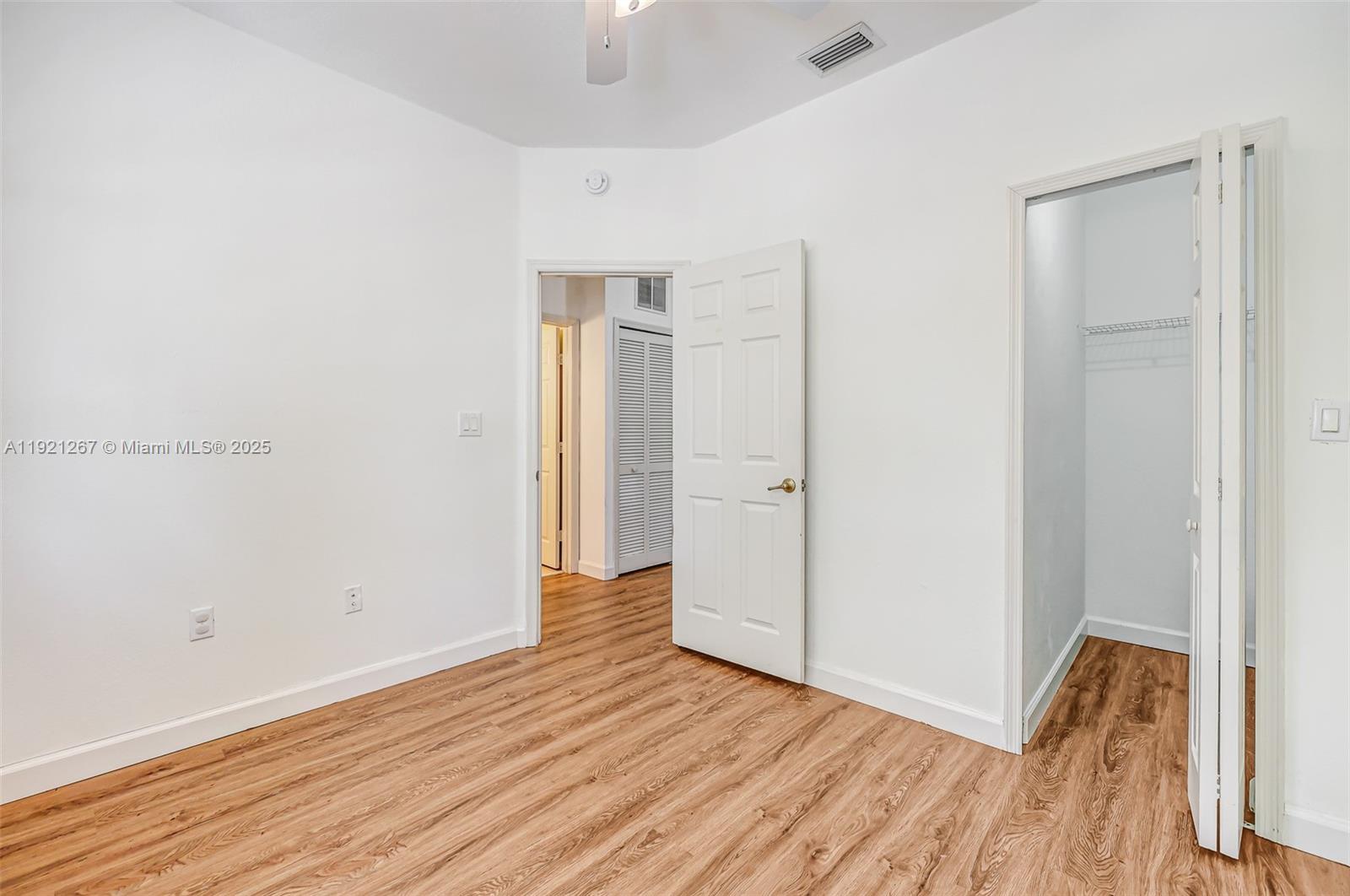 KENDALL BREEZE - Residential