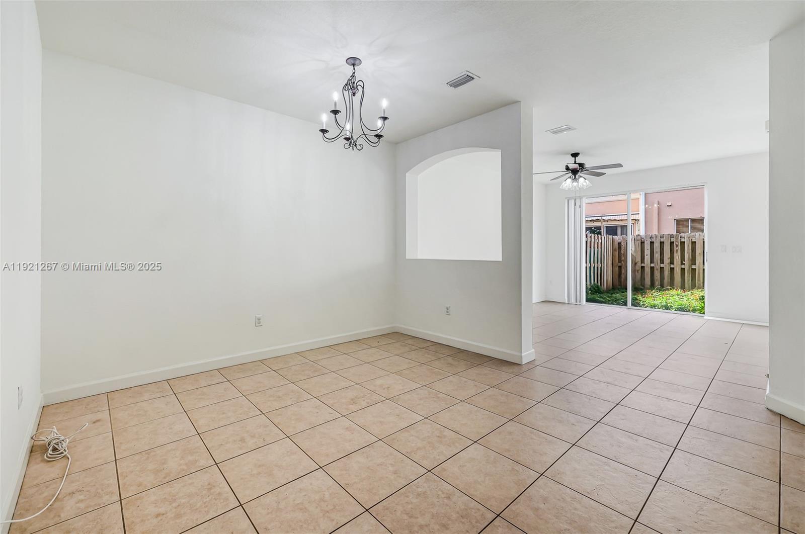 KENDALL BREEZE - Residential