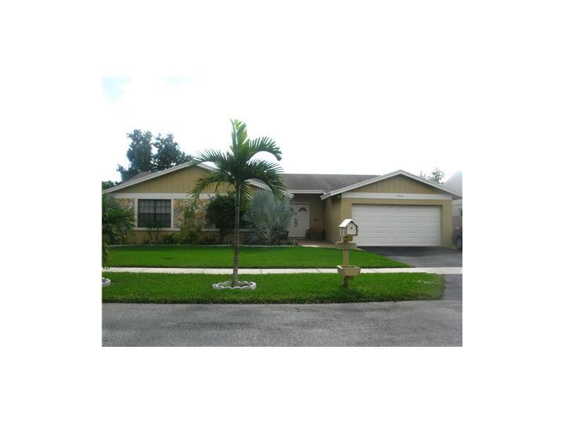 SHORES LINDGREN - Residential Lease