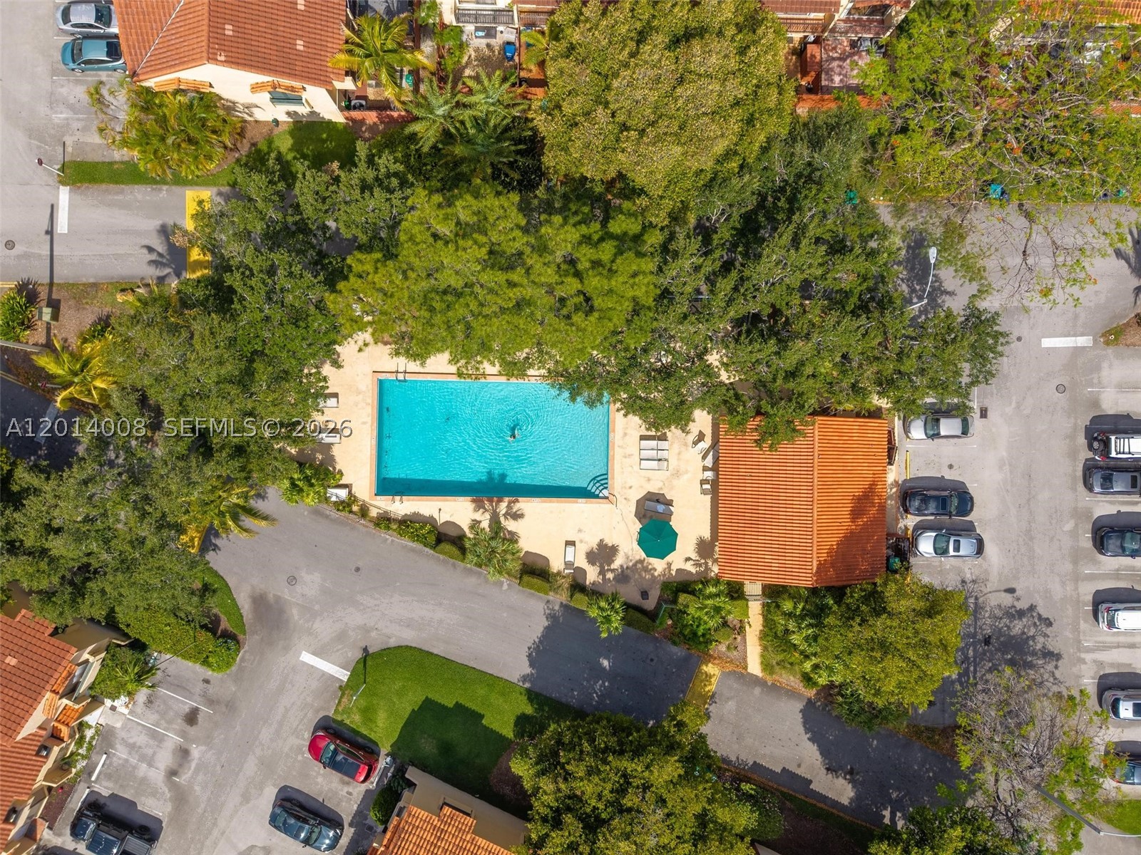 DADELAND COVE SEC 1 - Residential