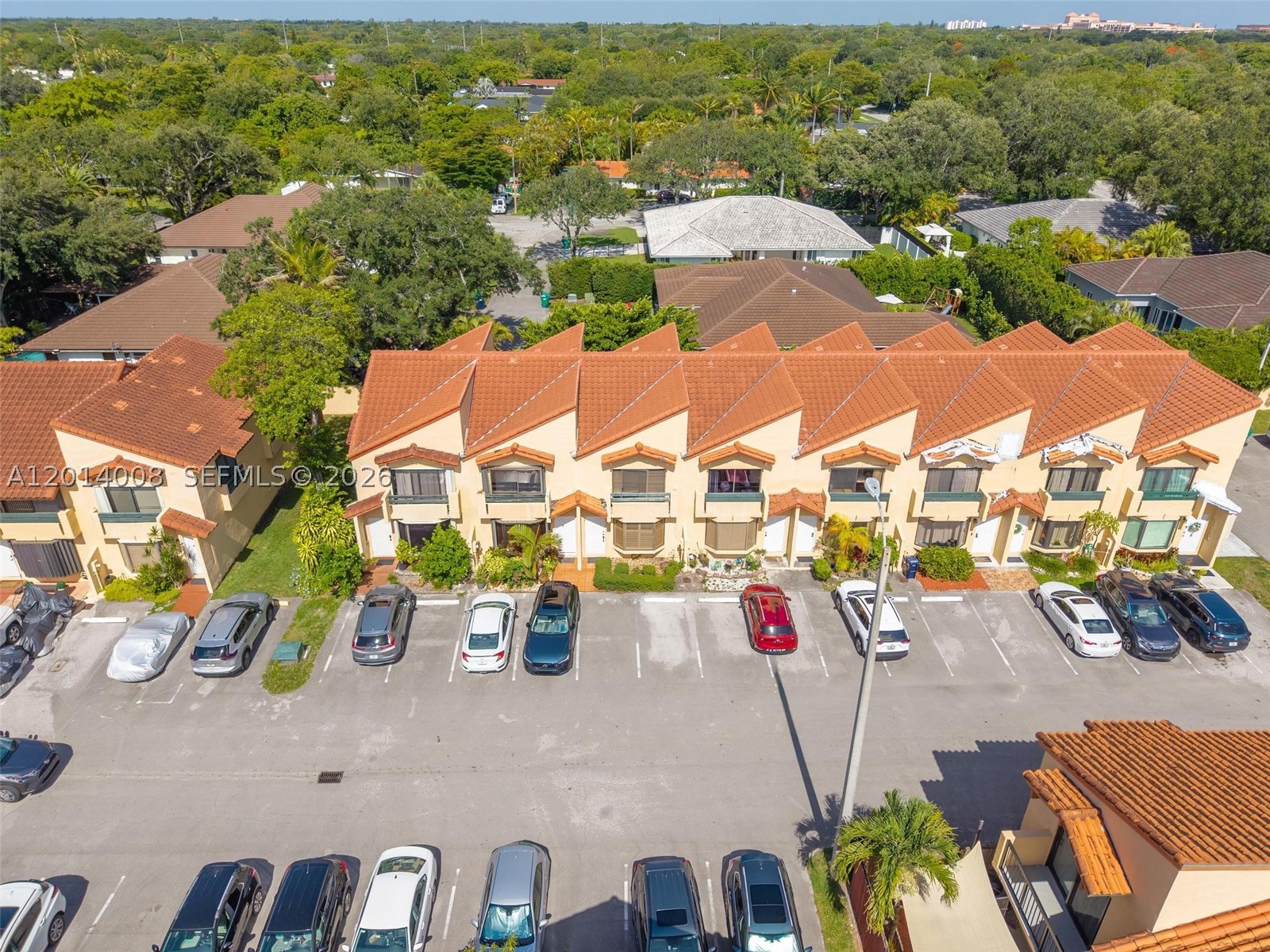 DADELAND COVE SEC 1 - Residential