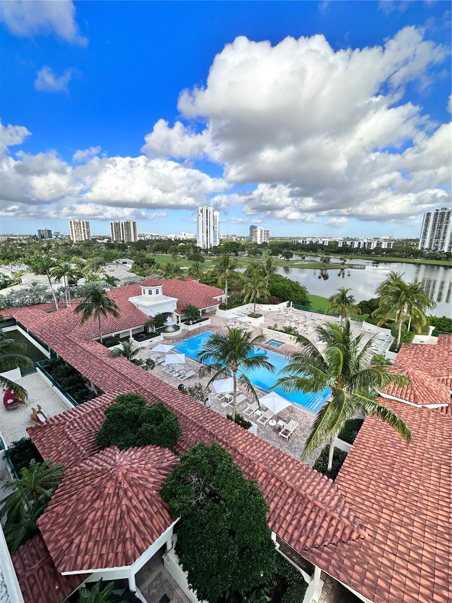 TURNBERRY VILLAGE SO TOWE - Residential