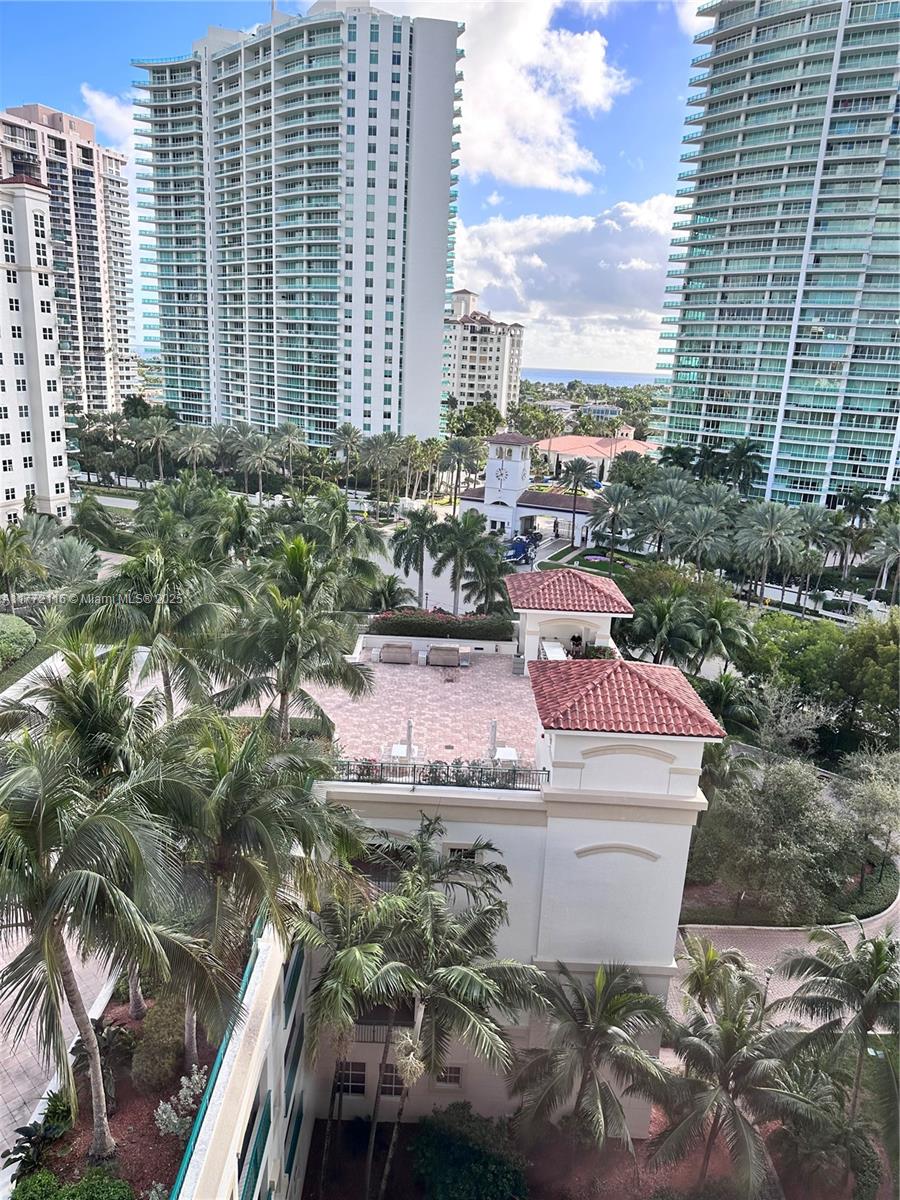 TURNBERRY VILLAGE SO TOWE - Residential