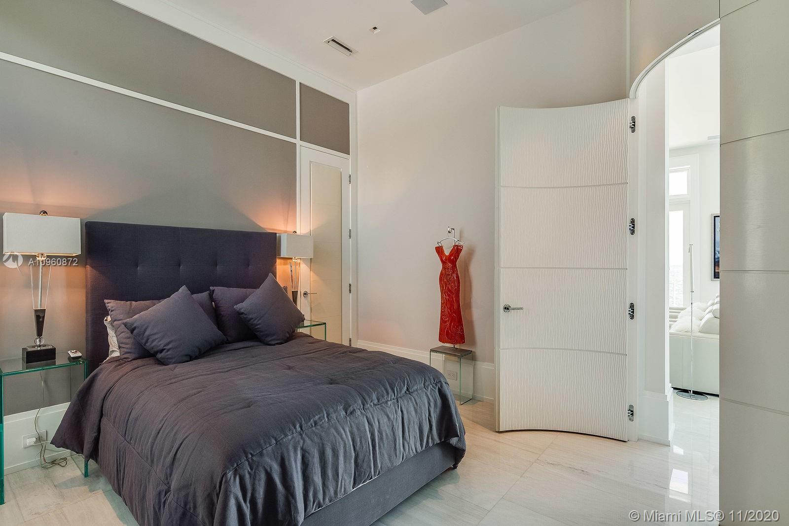 SUNRISE HARBOUR REV PL - Residential