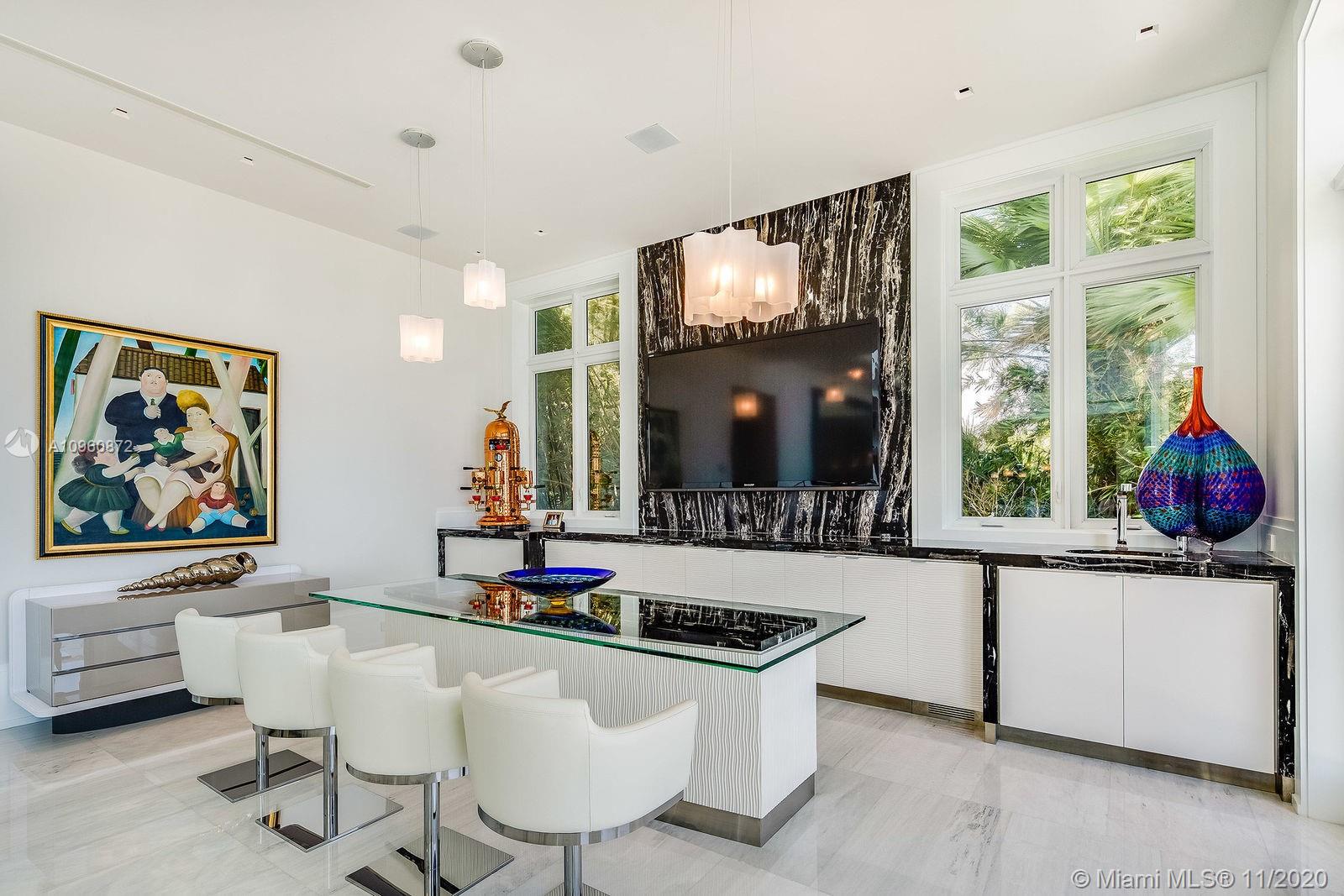 SUNRISE HARBOUR REV PL - Residential