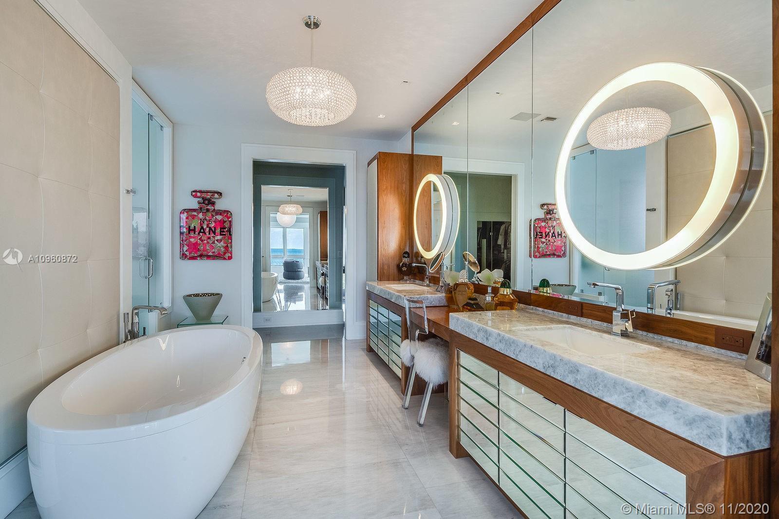 SUNRISE HARBOUR REV PL - Residential