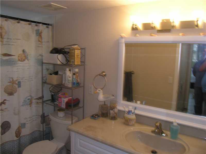 LAS VISTAS AT DORAL CONDO - Residential Lease
