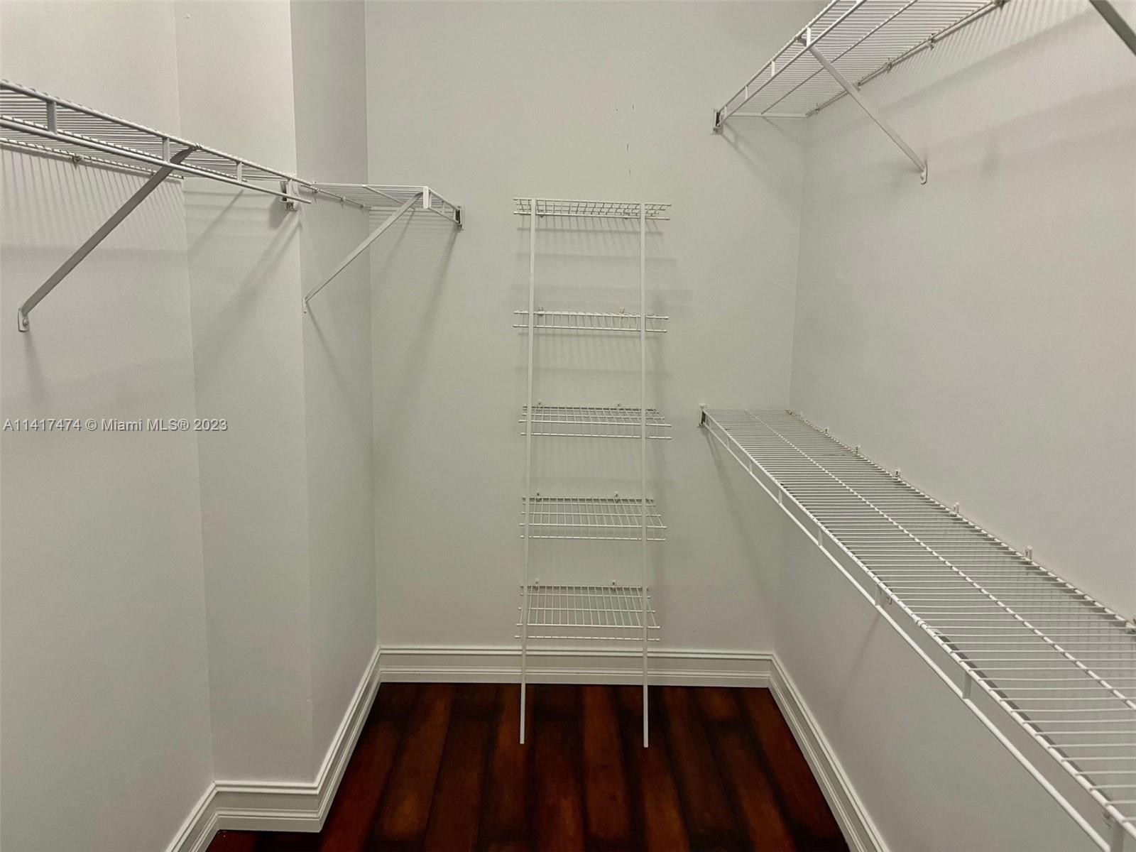 PORTO BELLAGIO CONDO - Residential Lease