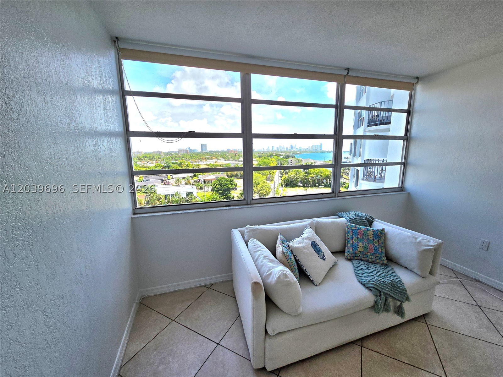 MAJORCA TOWERS CONDO - Residential