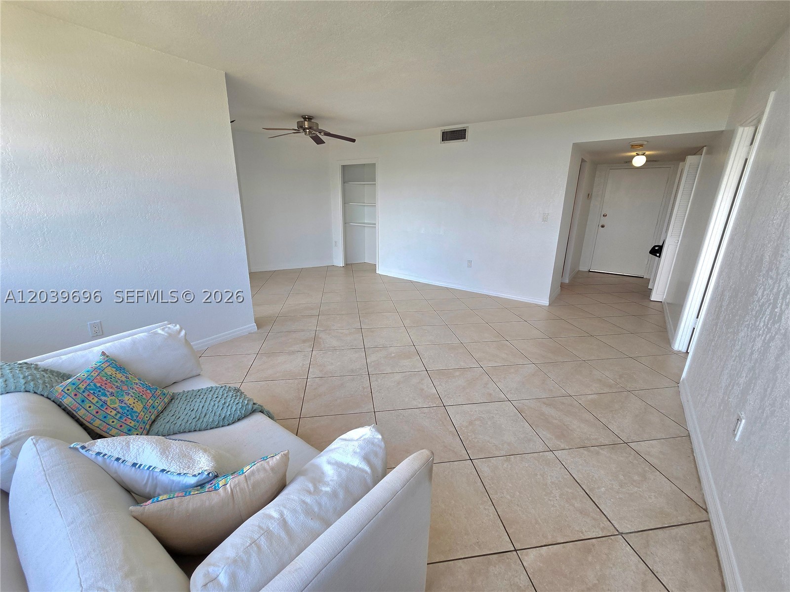 MAJORCA TOWERS CONDO - Residential