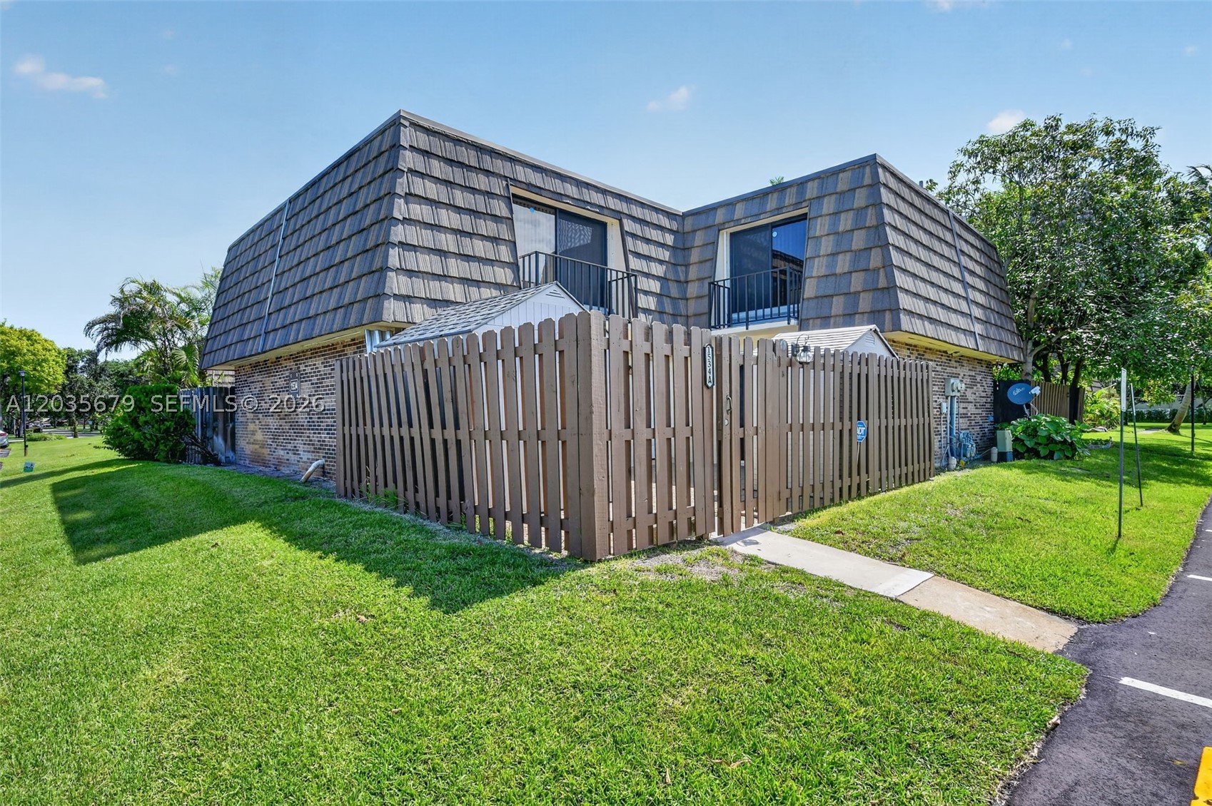FOREST LAKES - Residential