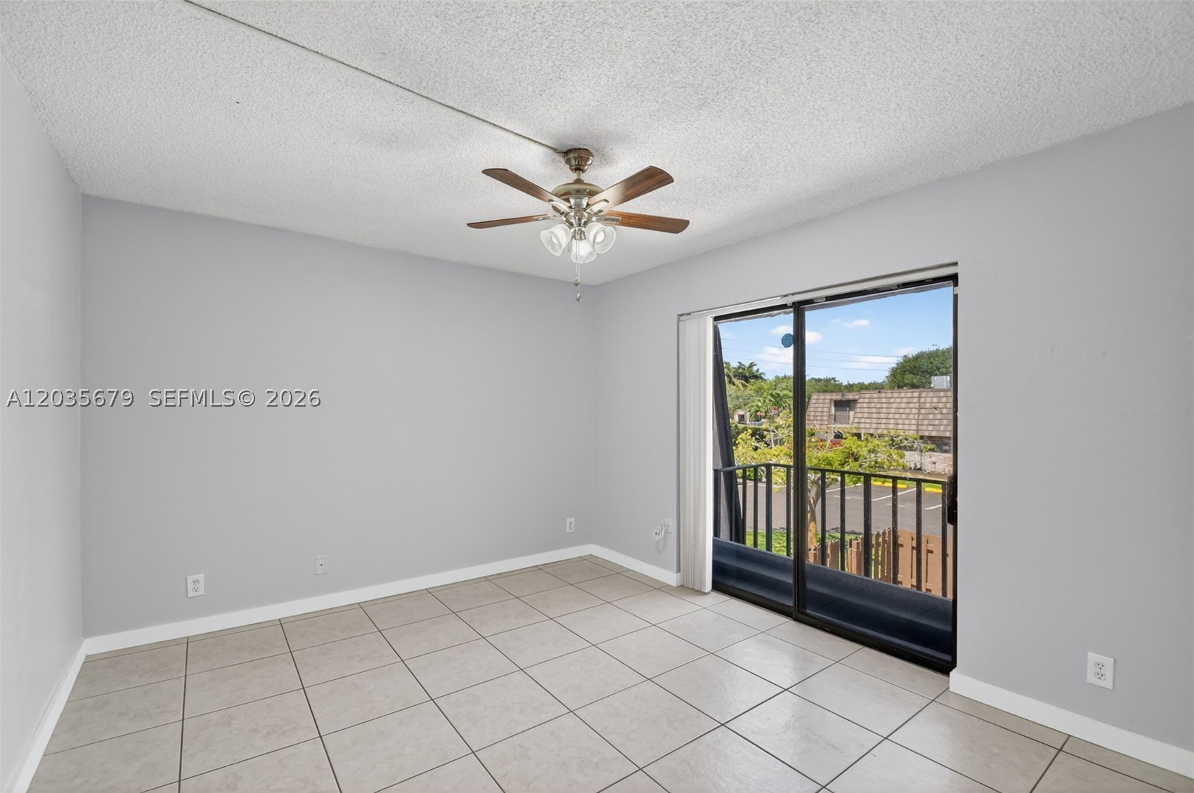 FOREST LAKES - Residential