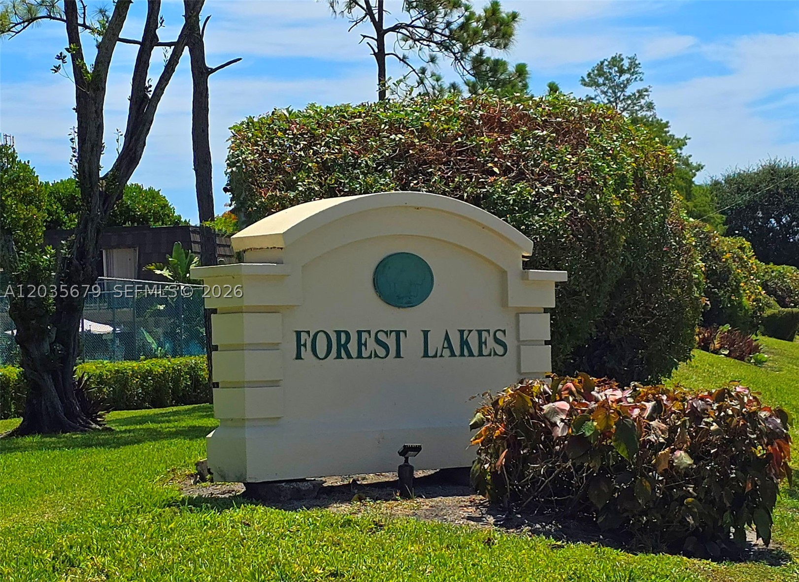 FOREST LAKES - Residential