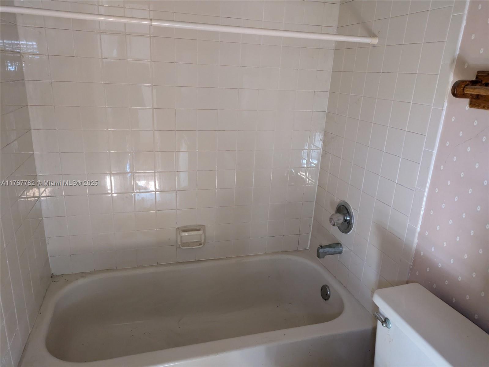 RIO VISTA TOWNHOMES CONDO - Residential