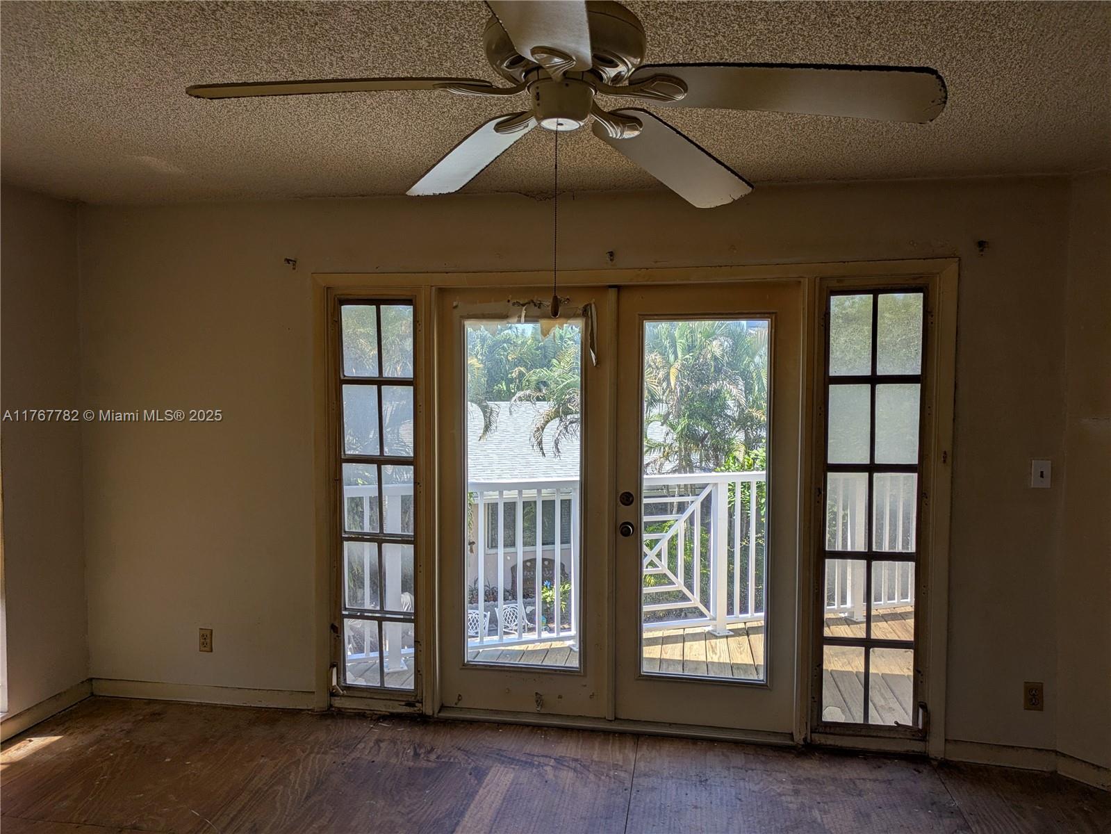 RIO VISTA TOWNHOMES CONDO - Residential