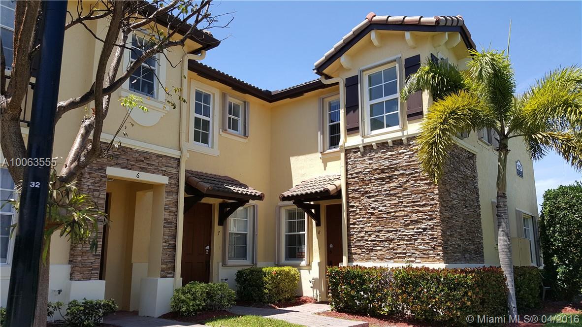 A view from every room! Isles at Bay shore large 3 bedroom 2 & a half bath two story lake view townhouse in the Shores. Your rent includes access to a resort style club house, gym, & spa.