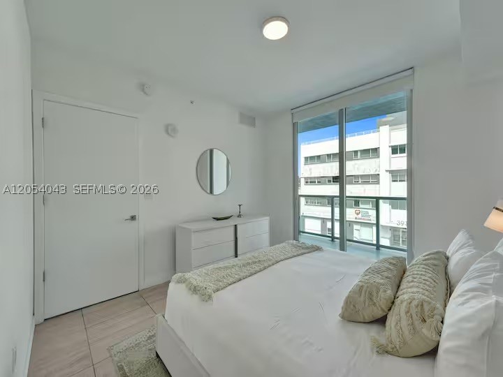 QUADRO CONDO - Residential