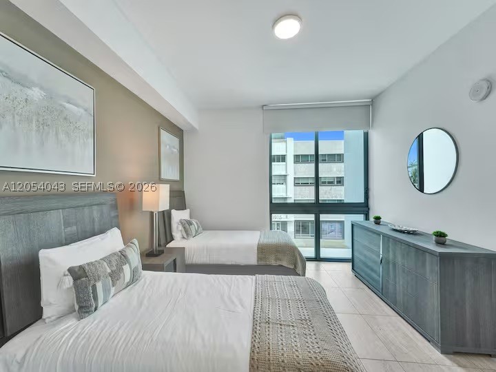QUADRO CONDO - Residential