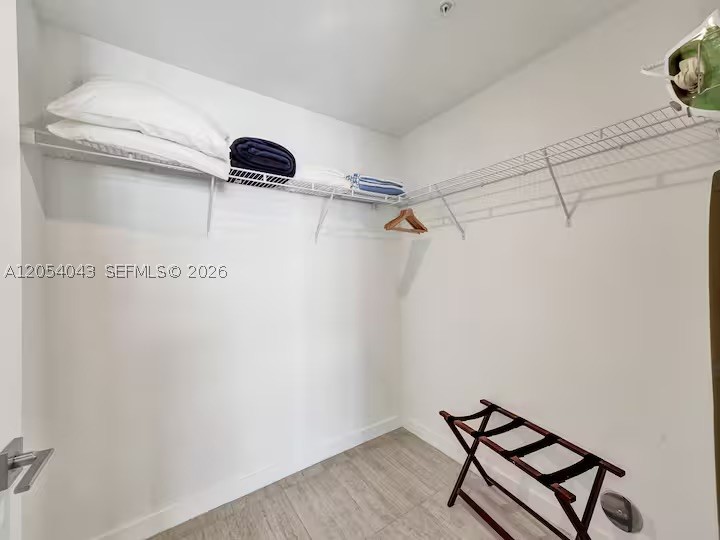 QUADRO CONDO - Residential